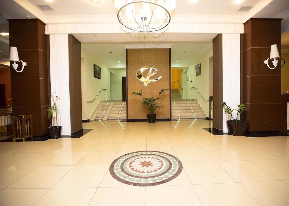 Central Park Baku Ngoại thất bức ảnh