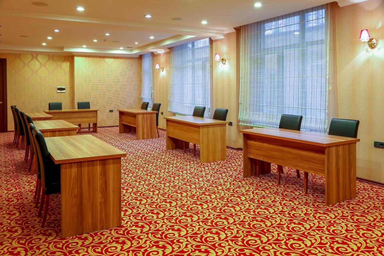 Central Park Baku Ngoại thất bức ảnh